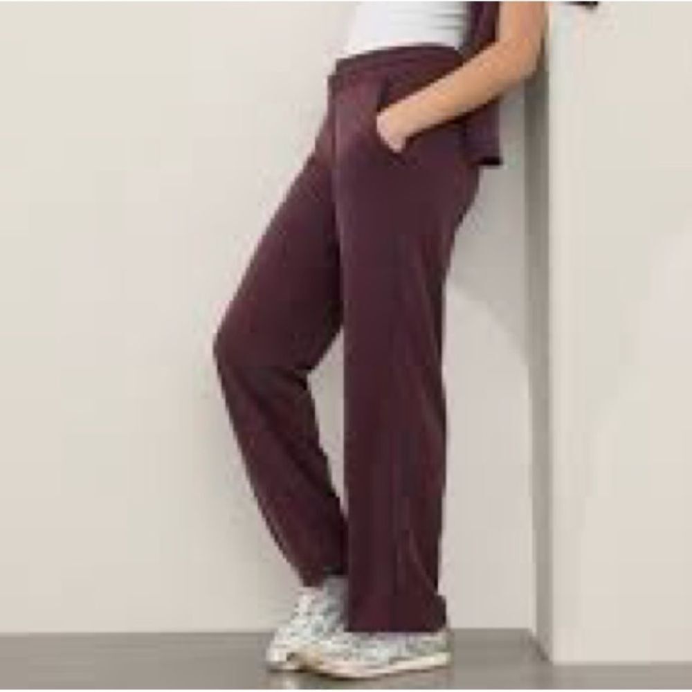 WOMENS SIZE 2 ATHLETA STRAIGHT LEGGED TECHNICAL PANTS